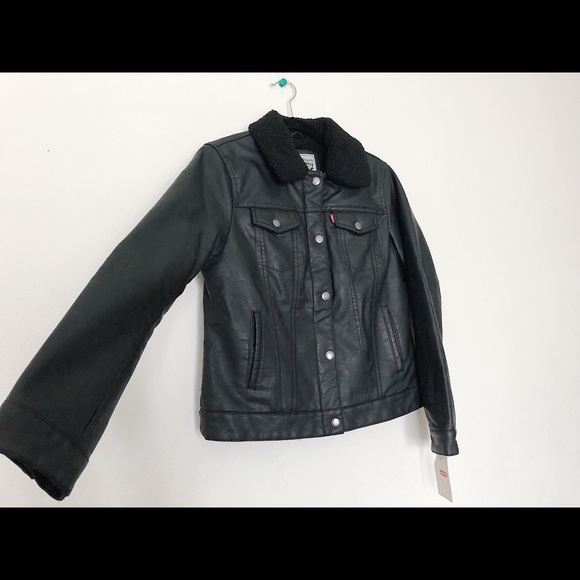 New LEVI’S Faux Leather & Shearling Trucker Jacket - Picture 2 of 8
